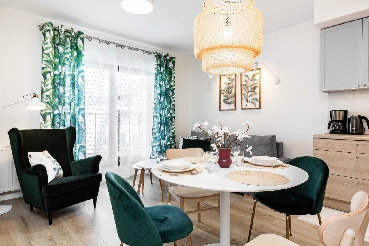 Apartment Walonska With Free Parking Wroclaw By Noclegi Renters Ngoại thất bức ảnh
