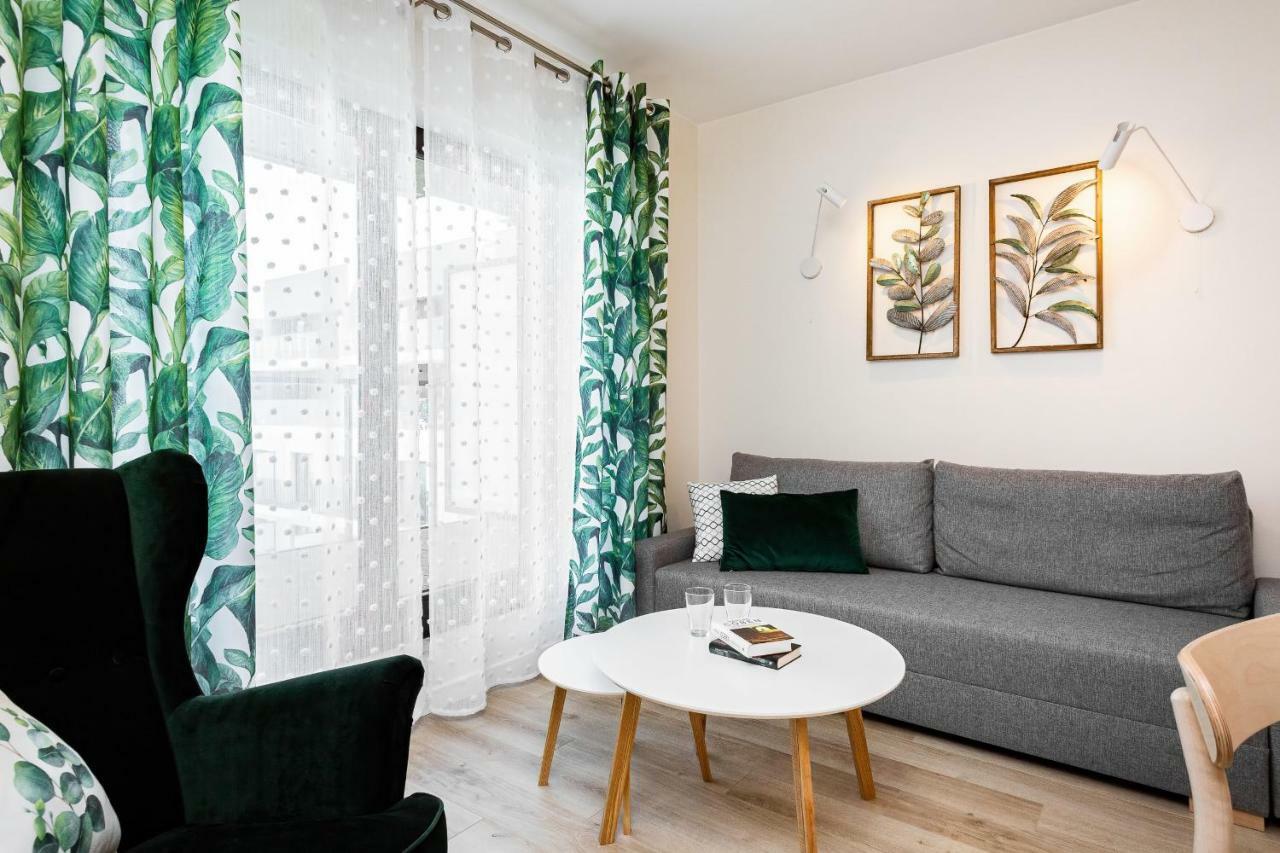 Apartment Walonska With Free Parking Wroclaw By Noclegi Renters Ngoại thất bức ảnh