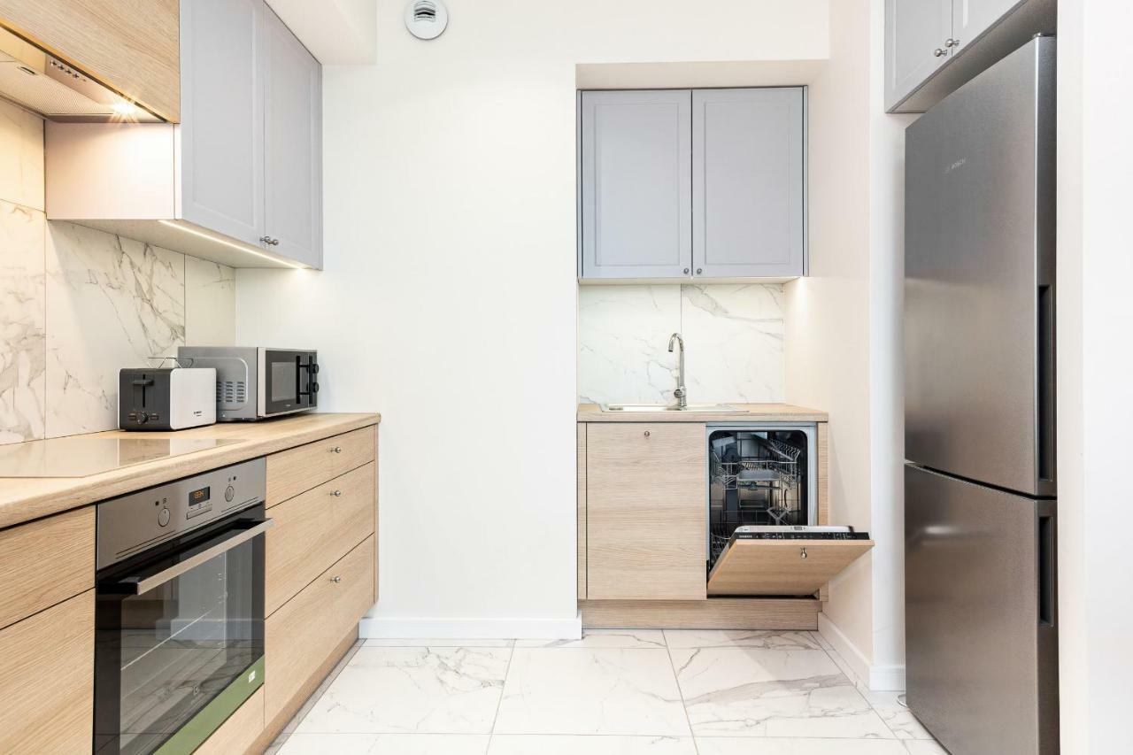 Apartment Walonska With Free Parking Wroclaw By Noclegi Renters Ngoại thất bức ảnh